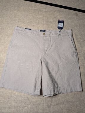 Ben Sherman Men's Light Beige Flat-Front Shorts
